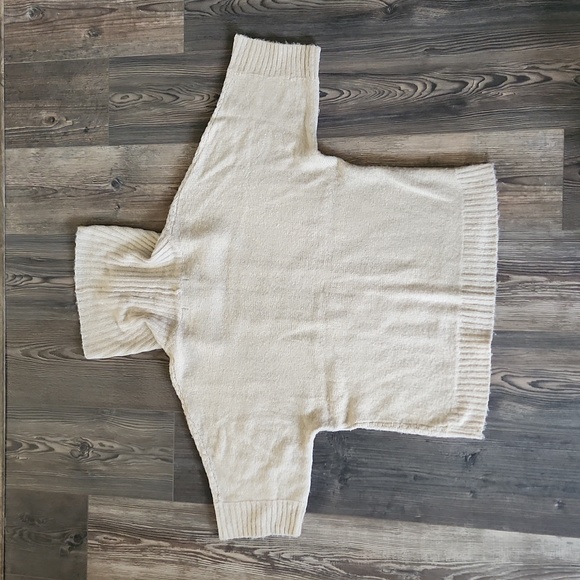 Notations Cowl Neck Short Sleeved Sweater. - Picture 3 of 5